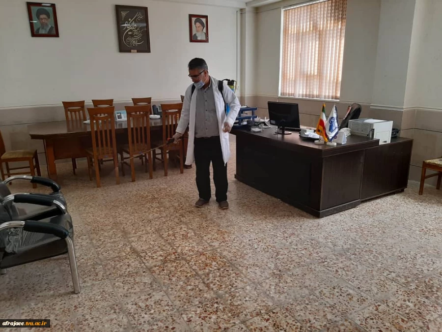 ضدعفونی کردن مرکز وخوابگاه دانشجویی 2