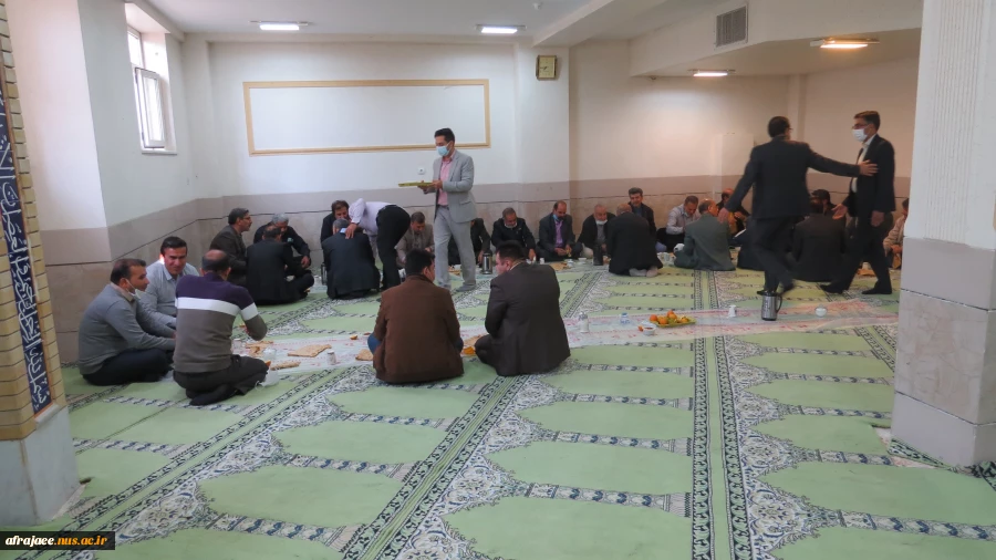 مراسم روح بخش و پرفیض زیارت عاشورا با حضور کارکنان و بازنشستگان دانشکده فنی و حرفه ای شهید رجایی شیراز 7