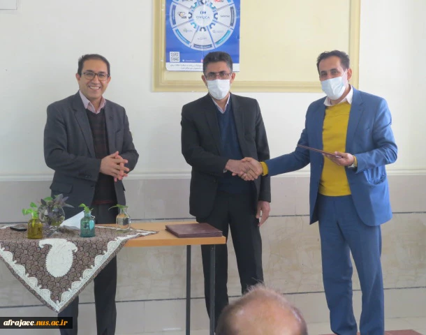 آیین نکوداشت و تجلیل از بازنشستگان دانشکده فنی و حرفه ای شهید رجایی شیراز  3
