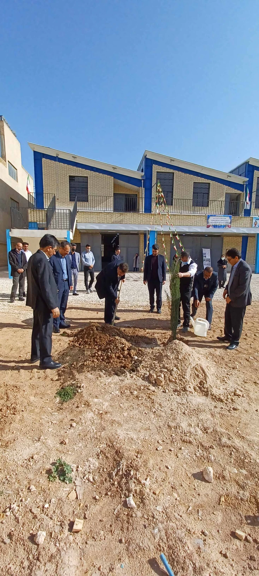 افتتاح سوله و آزمایشگاه دانشکده فنی شهیدرجایی باحضور جنایب آقای دکتر خسروانیان ریاست دانشگاه فنی و حرفه ای کشور