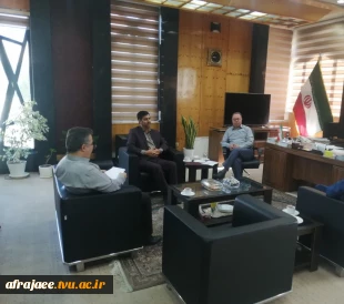دیدار دکتر رحیم امین زاده رئیس دانشکده فنی و حرفه ای شهید رجایی شیراز با دکتر افکاری رئیس سازمان برنامه و بودجه استان فارس 3