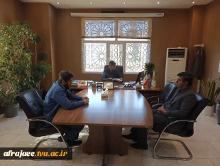 دیدار صمیمانه دکتر رحیم امین زاده رئیس دانشکده فنی مهندسی شهید رجایی شیراز با شهردار منطقه ٩ شیراز   3