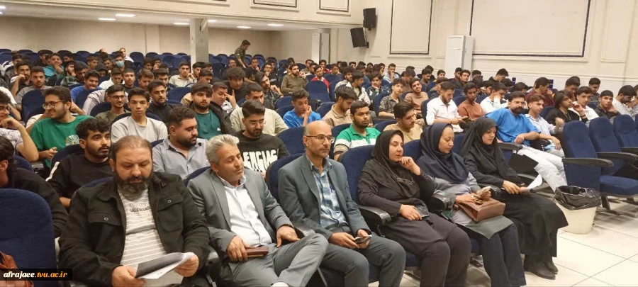 برگزاری جلسه توجیهی دانشجویان نوورود در دانشکده ملی مهارت شهید رجایی شیراز 6