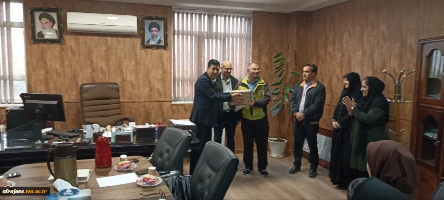 بزرگداشت روز زن و تجلیل از همکاران 6